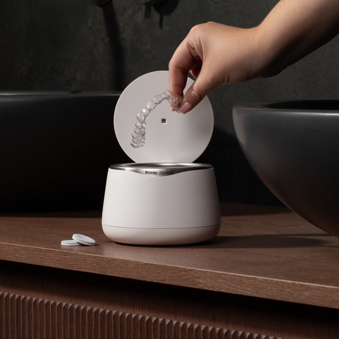 Do UVC Retainer Cleaners Really Work? (Proper Analysis)